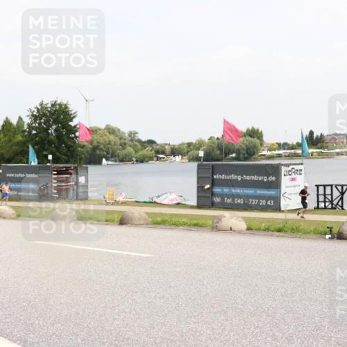 21.06.2025 - 27. Vierlanden-Triathlon H.Heesch http://msf.ph/oto/8015653 15.06.2025 12:04:03 Radfahren 151, 764, 775, 798, 858, 956 meine-sportfotos.de