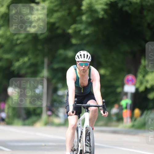 15.06.2025 - 7 Türme Triathlon Yannick Fuchs http://msf.ph/oto/8015677 15.06.2025 13:28:44 Radfahren 274, 557, 804, 805, 896, 1049 meine-sportfotos.de