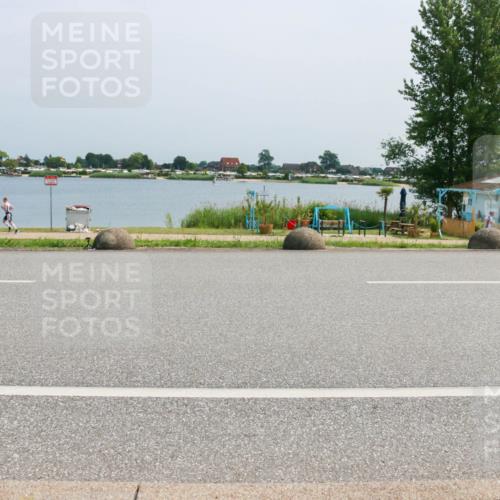 21.06.2025 - 27. Vierlanden-Triathlon H.Heesch http://msf.ph/oto/8015688 15.06.2025 11:55:17 Radfahren 203, 780, 799, 835, 970 meine-sportfotos.de