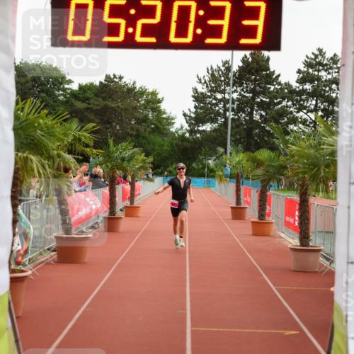 15.06.2025 - 7 Türme Triathlon Michael Strokosch http://msf.ph/oto/8015699 15.06.2025 15:20:33 Ziel 315 meine-sportfotos.de