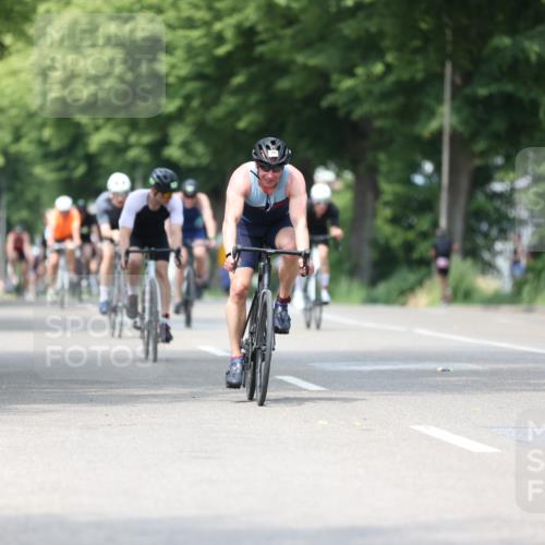 15.06.2025 - 7 Türme Triathlon Yannick Fuchs http://msf.ph/oto/8015729 15.06.2025 13:28:45 Radfahren 274, 557, 595, 804, 805, 886, 1049 meine-sportfotos.de