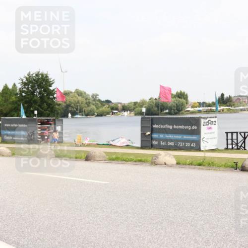 21.06.2025 - 27. Vierlanden-Triathlon H.Heesch http://msf.ph/oto/8015745 15.06.2025 12:04:07 Radfahren 653, 735, 764, 775, 858, 956 meine-sportfotos.de