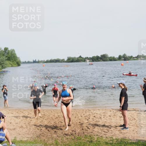 21.06.2025 - 27. Vierlanden-Triathlon MichiJ http://msf.ph/oto/8015762 15.06.2026 10:16:46 Schwimmen 501, 516, 551, 595, 604, 633 meine-sportfotos.de