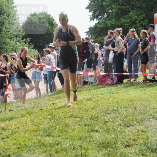 15.06.2025 - 27. Vierlanden-Triathlon KatJ http://msf.ph/oto/8015768 15.06.2025 10:15:45 Schwimmen 483, 508, 509, 511, 564, 577, 590, 620 meine-sportfotos.de