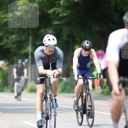 15.06.2025 - 7 Türme Triathlon Yannick Fuchs http://msf.ph/oto/8015846 15.06.2025 13:28:48 Radfahren 274, 557, 595, 745, 804, 805, 886, 1049 meine-sportfotos.de