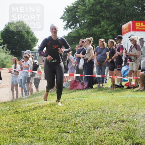 15.06.2025 - 27. Vierlanden-Triathlon KatJ http://msf.ph/oto/8015852 15.06.2025 10:15:48 Schwimmen 483, 505, 509, 564, 577, 590, 630 meine-sportfotos.de