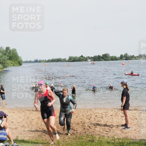 21.06.2025 - 27. Vierlanden-Triathlon MichiJ http://msf.ph/oto/8015860 15.06.2026 10:16:49 Schwimmen 484, 501, 516, 551, 566, 595, 604, 633 meine-sportfotos.de