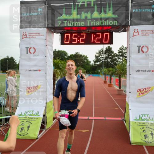 15.06.2025 - 7 Türme Triathlon Michael Strokosch http://msf.ph/oto/8015867 15.06.2025 15:21:19 Ziel 204, 236 meine-sportfotos.de