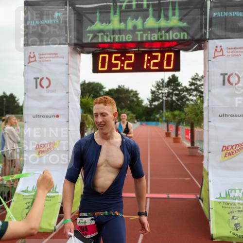 15.06.2025 - 7 Türme Triathlon Michael Strokosch http://msf.ph/oto/8015891 15.06.2025 15:21:20 Ziel 204, 236 meine-sportfotos.de