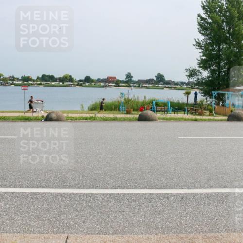 21.06.2025 - 27. Vierlanden-Triathlon H.Heesch http://msf.ph/oto/8015909 15.06.2025 11:55:28 Radfahren 920, 960, 962 meine-sportfotos.de