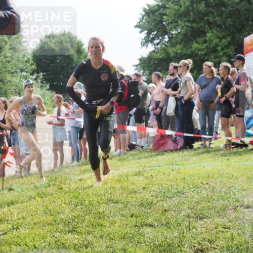15.06.2025 - 27. Vierlanden-Triathlon KatJ http://msf.ph/oto/8016018 15.06.2025 10:15:51 Schwimmen 483, 505, 509, 564, 577, 590, 630 meine-sportfotos.de