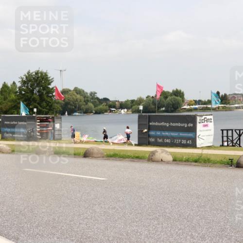 21.06.2025 - 27. Vierlanden-Triathlon H.Heesch http://msf.ph/oto/8016038 15.06.2025 12:04:27 Radfahren 792, 804, 901, 904, 954 meine-sportfotos.de