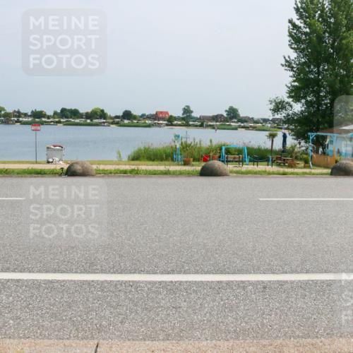 21.06.2025 - 27. Vierlanden-Triathlon H.Heesch http://msf.ph/oto/8016043 15.06.2025 11:55:52 Radfahren 699, 779 meine-sportfotos.de