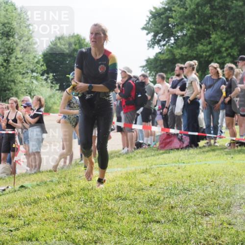 15.06.2025 - 27. Vierlanden-Triathlon KatJ http://msf.ph/oto/8016064 15.06.2025 10:15:51 Schwimmen 483, 505, 509, 564, 577, 590, 630 meine-sportfotos.de