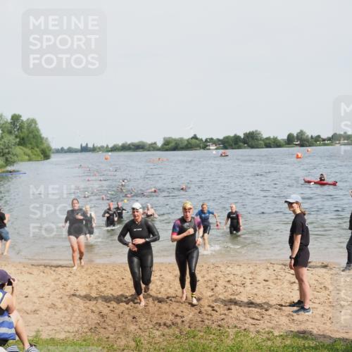 21.06.2025 - 27. Vierlanden-Triathlon MichiJ http://msf.ph/oto/8016066 15.06.2026 10:16:56 Schwimmen 471, 484, 501, 551, 566, 595, 610, 633 meine-sportfotos.de