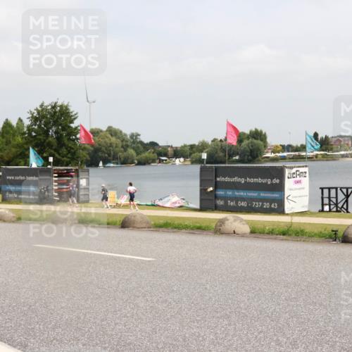 21.06.2025 - 27. Vierlanden-Triathlon H.Heesch http://msf.ph/oto/8016131 15.06.2025 12:04:28 Radfahren 792, 804, 901, 904, 954 meine-sportfotos.de