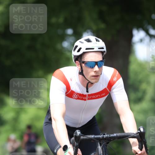 15.06.2025 - 7 Türme Triathlon Yannick Fuchs http://msf.ph/oto/8016160 15.06.2025 13:29:08 Radfahren 653, 664, 833 meine-sportfotos.de