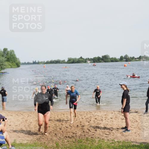 21.06.2025 - 27. Vierlanden-Triathlon MichiJ http://msf.ph/oto/8016179 15.06.2026 10:17:00 Schwimmen 471, 479, 484, 551, 566, 567, 595, 602, 610 meine-sportfotos.de