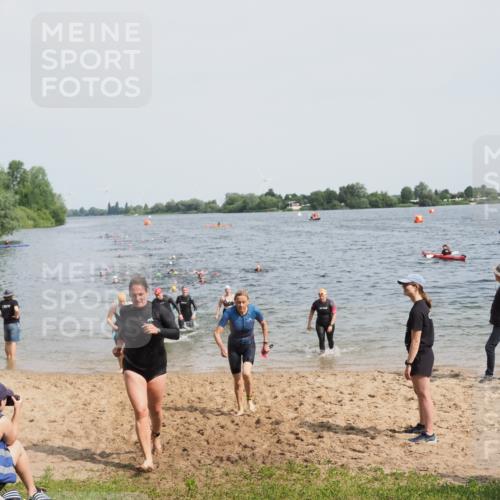 21.06.2025 - 27. Vierlanden-Triathlon MichiJ http://msf.ph/oto/8016206 15.06.2026 10:17:00 Schwimmen 471, 479, 484, 551, 566, 567, 595, 602, 610 meine-sportfotos.de