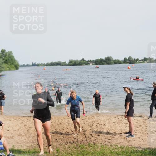 21.06.2025 - 27. Vierlanden-Triathlon MichiJ http://msf.ph/oto/8016250 15.06.2026 10:17:01 Schwimmen 471, 479, 484, 510, 551, 566, 567, 595, 602, 610 meine-sportfotos.de