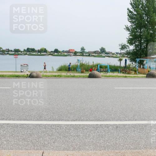21.06.2025 - 27. Vierlanden-Triathlon H.Heesch http://msf.ph/oto/8016268 15.06.2025 11:56:10 Radfahren 783, 832, 843 meine-sportfotos.de