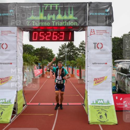 15.06.2025 - 7 Türme Triathlon Michael Strokosch http://msf.ph/oto/8016298 15.06.2025 15:26:31 Ziel  meine-sportfotos.de