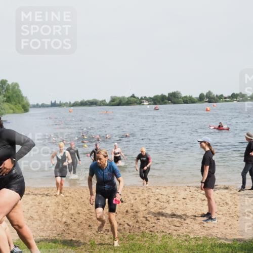 21.06.2025 - 27. Vierlanden-Triathlon MichiJ http://msf.ph/oto/8016307 15.06.2026 10:17:02 Schwimmen 471, 479, 484, 510, 551, 556, 566, 567, 602, 610 meine-sportfotos.de