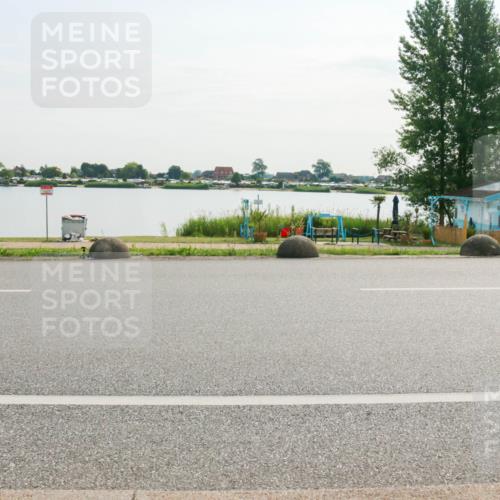 15.06.2025 - 27. Vierlanden-Triathlon H.Heesch http://msf.ph/oto/8016334 15.06.2025 09:14:11 Radfahren 50, 120, 221 meine-sportfotos.de