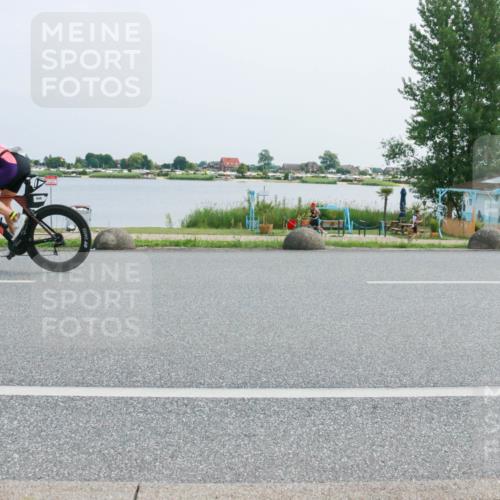 21.06.2025 - 27. Vierlanden-Triathlon H.Heesch http://msf.ph/oto/8016404 15.06.2025 11:56:39 Radfahren 198, 888, 946 meine-sportfotos.de