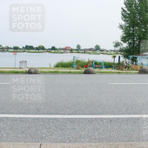 21.06.2025 - 27. Vierlanden-Triathlon H.Heesch http://msf.ph/oto/8016417 15.06.2025 11:56:39 Radfahren 198, 888, 946 meine-sportfotos.de