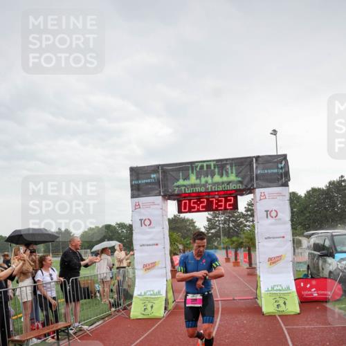 15.06.2025 - 7 Türme Triathlon Michael Strokosch http://msf.ph/oto/8016424 15.06.2025 15:27:32 Ziel 309 meine-sportfotos.de