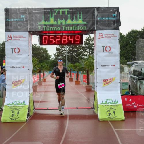 15.06.2025 - 7 Türme Triathlon Michael Strokosch http://msf.ph/oto/8016471 15.06.2025 15:28:48 Ziel  meine-sportfotos.de