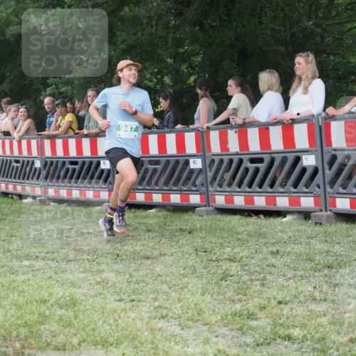 21.06.2025 - 27. Vierlanden-Triathlon KatJ http://msf.ph/oto/8016501 15.06.2025 13:14:56 Ziel 947 meine-sportfotos.de