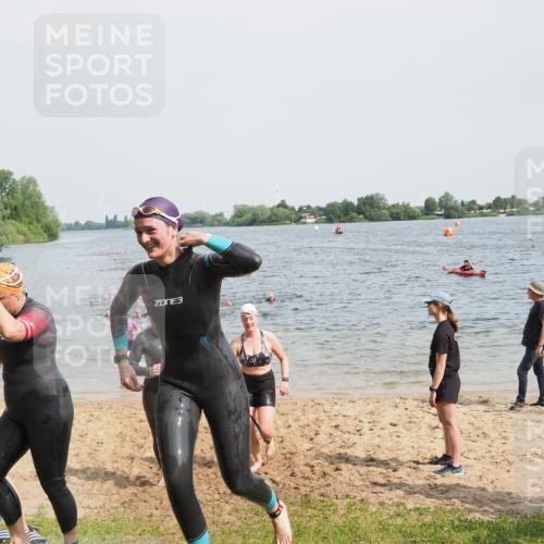 21.06.2025 - 27. Vierlanden-Triathlon MichiJ http://msf.ph/oto/8016519 15.06.2026 10:17:08 Schwimmen 471, 479, 510, 556, 567, 575, 602, 610 meine-sportfotos.de