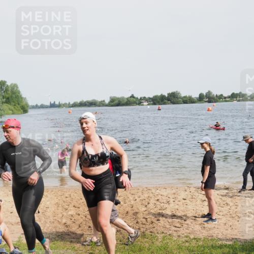 21.06.2025 - 27. Vierlanden-Triathlon MichiJ http://msf.ph/oto/8016556 15.06.2026 10:17:10 Schwimmen 479, 510, 556, 567, 575, 581, 602 meine-sportfotos.de