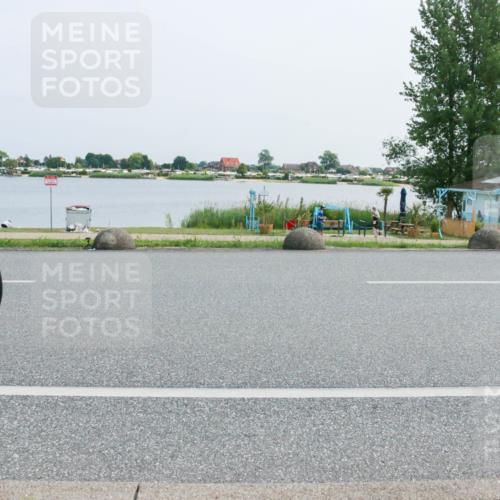 21.06.2025 - 27. Vierlanden-Triathlon H.Heesch http://msf.ph/oto/8016558 15.06.2025 11:56:57 Radfahren 209, 729, 766 meine-sportfotos.de