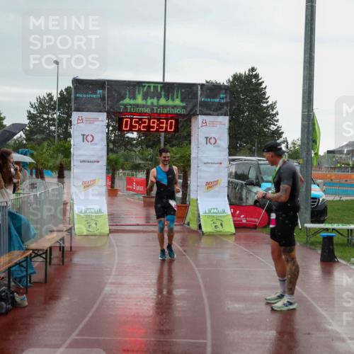 15.06.2025 - 7 Türme Triathlon Michael Strokosch http://msf.ph/oto/8016561 15.06.2025 15:29:29 Ziel 278 meine-sportfotos.de
