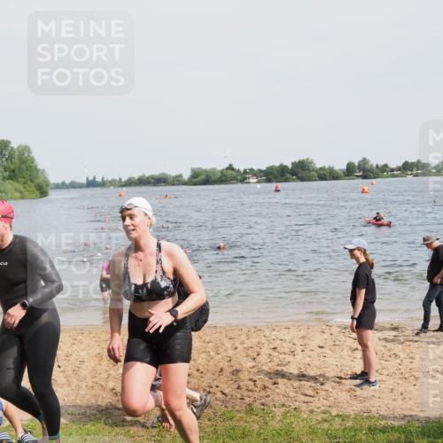 21.06.2025 - 27. Vierlanden-Triathlon MichiJ http://msf.ph/oto/8016572 15.06.2026 10:17:10 Schwimmen 479, 510, 556, 567, 575, 581, 602 meine-sportfotos.de