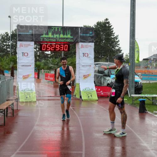 15.06.2025 - 7 Türme Triathlon Michael Strokosch http://msf.ph/oto/8016585 15.06.2025 15:29:30 Ziel 278 meine-sportfotos.de