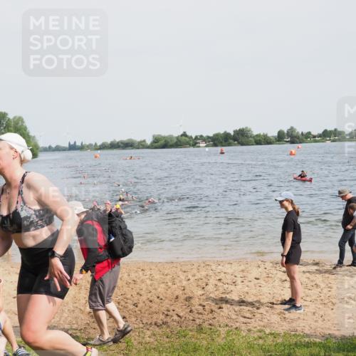21.06.2025 - 27. Vierlanden-Triathlon MichiJ http://msf.ph/oto/8016607 15.06.2026 10:17:11 Schwimmen 479, 510, 556, 567, 575, 581, 602 meine-sportfotos.de