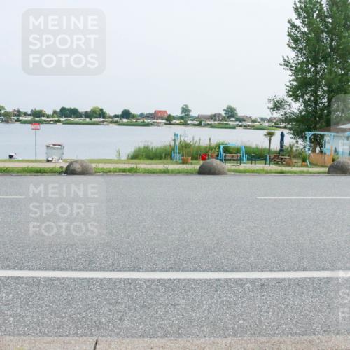 21.06.2025 - 27. Vierlanden-Triathlon H.Heesch http://msf.ph/oto/8016617 15.06.2025 11:57:05 Radfahren 670 meine-sportfotos.de