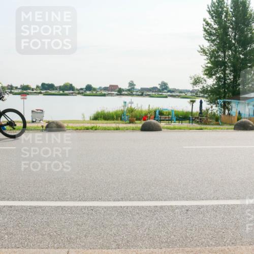 15.06.2025 - 27. Vierlanden-Triathlon H.Heesch http://msf.ph/oto/8016625 15.06.2025 09:16:06 Radfahren 126 meine-sportfotos.de