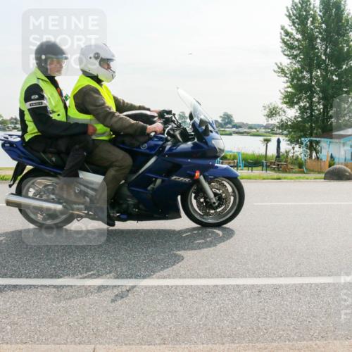 15.06.2025 - 27. Vierlanden-Triathlon H.Heesch http://msf.ph/oto/8016647 15.06.2025 09:16:18 Radfahren 43 meine-sportfotos.de