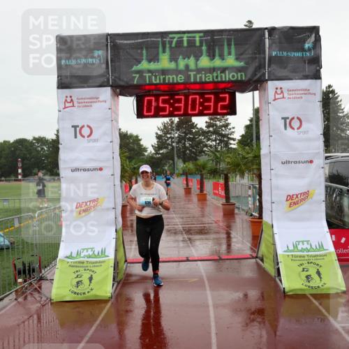 15.06.2025 - 7 Türme Triathlon Michael Strokosch http://msf.ph/oto/8016657 15.06.2025 15:30:32 Ziel 636 meine-sportfotos.de