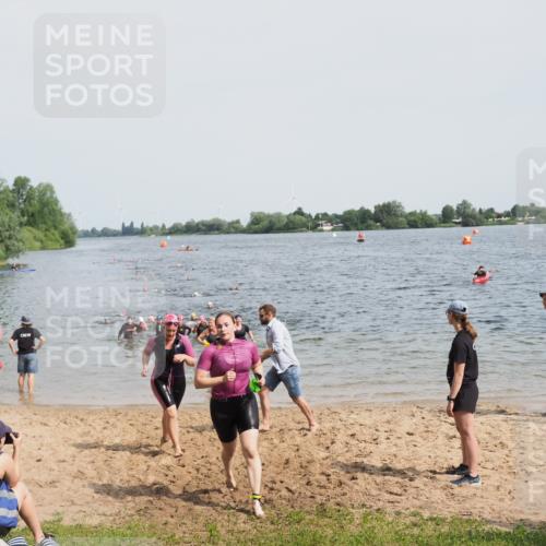 21.06.2025 - 27. Vierlanden-Triathlon MichiJ http://msf.ph/oto/8016730 15.06.2026 10:17:16 Schwimmen 479, 510, 529, 556, 575, 581, 584 meine-sportfotos.de