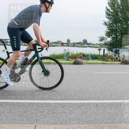 15.06.2025 - 27. Vierlanden-Triathlon H.Heesch http://msf.ph/oto/8016767 15.06.2025 11:13:38 Radfahren 43, 841 meine-sportfotos.de