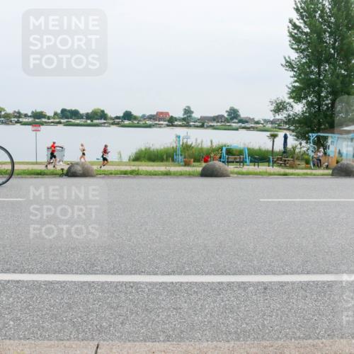 15.06.2025 - 27. Vierlanden-Triathlon H.Heesch http://msf.ph/oto/8016808 15.06.2025 11:13:44 Radfahren 734 meine-sportfotos.de