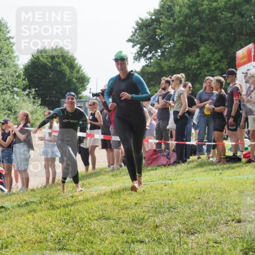 15.06.2025 - 27. Vierlanden-Triathlon KatJ http://msf.ph/oto/8016812 15.06.2025 10:16:19 Schwimmen 445, 477, 489, 494, 523, 611 meine-sportfotos.de