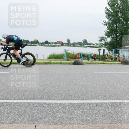 15.06.2025 - 27. Vierlanden-Triathlon H.Heesch http://msf.ph/oto/8016857 15.06.2025 11:13:48 Radfahren 71, 734, 773, 840, 859 meine-sportfotos.de
