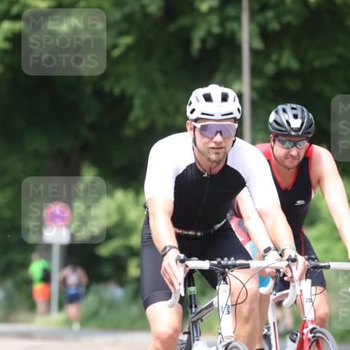 15.06.2025 - 7 Türme Triathlon Yannick Fuchs http://msf.ph/oto/8016870 15.06.2025 13:30:05 Radfahren 606 meine-sportfotos.de
